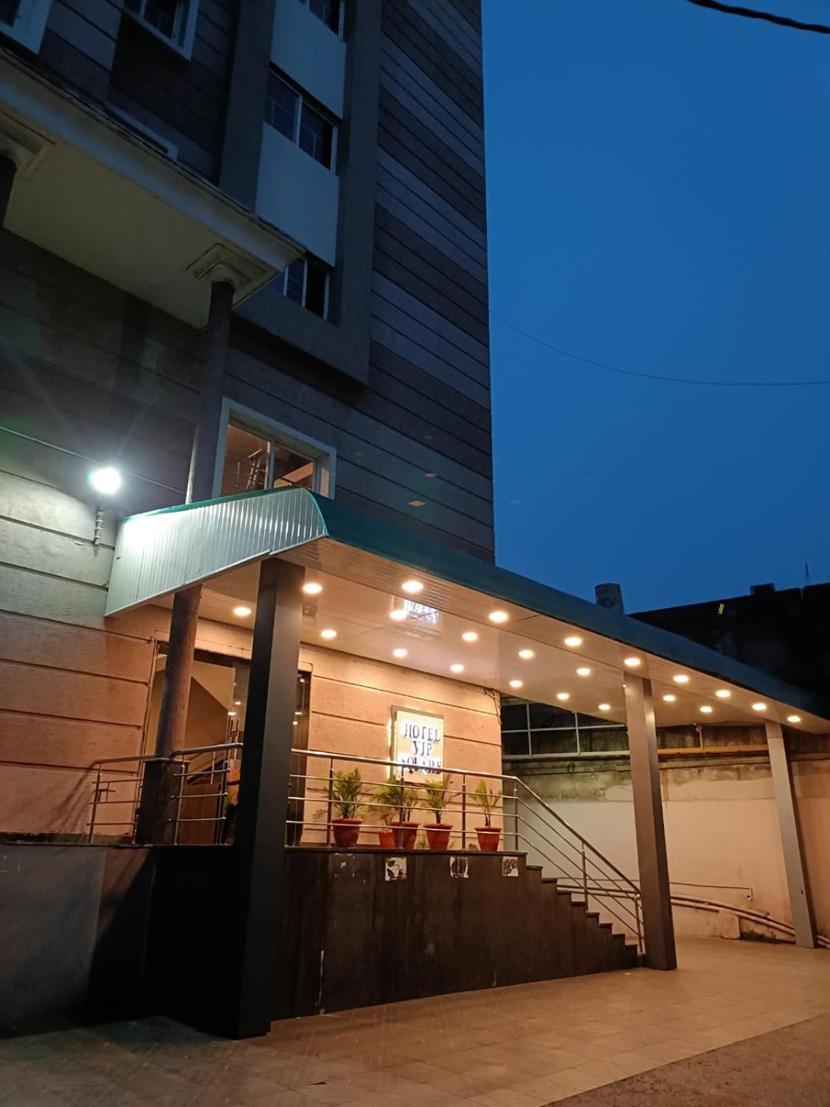 Hotel Vip Square Puri Exterior photo